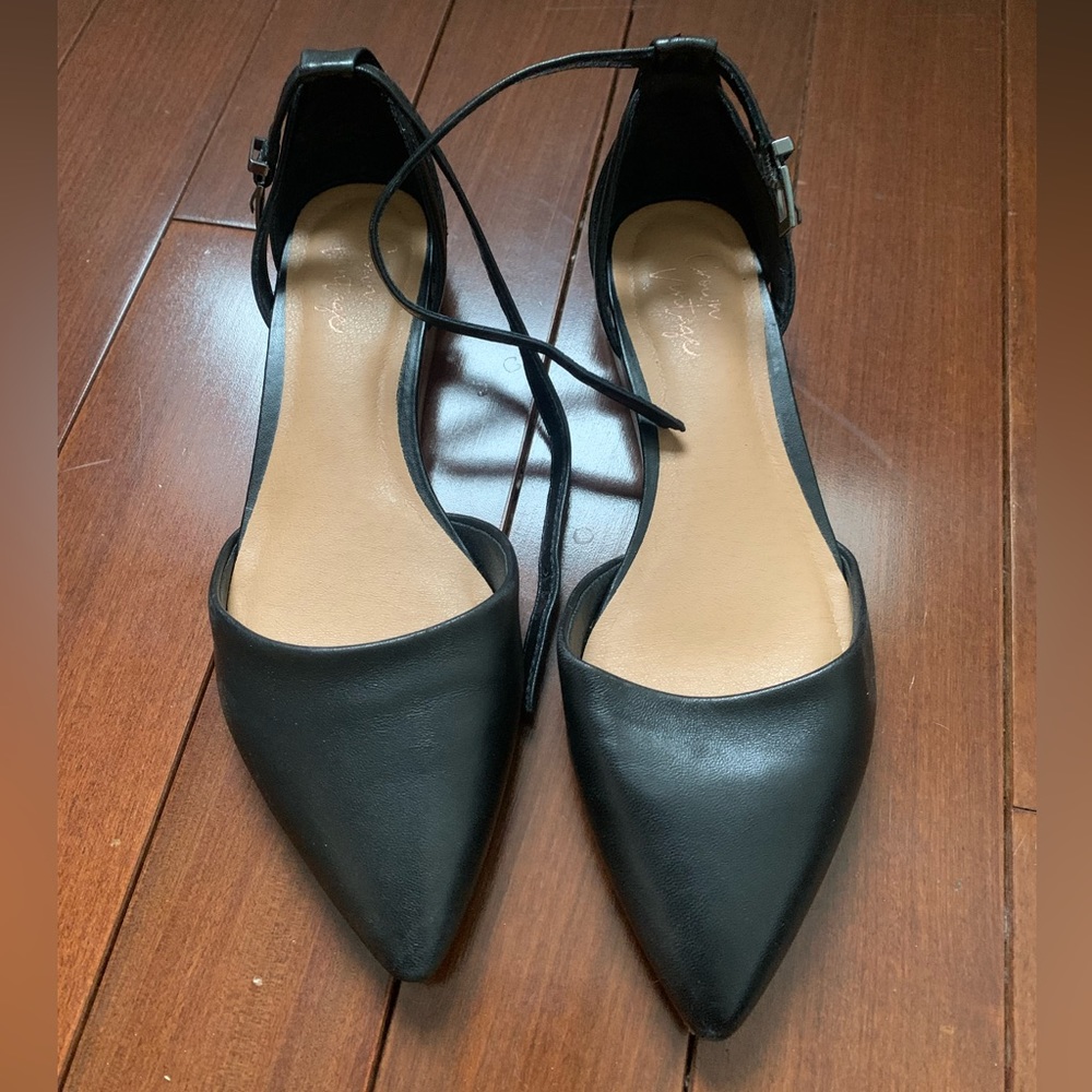 Crown Vintage black flats with ankle straps size 6 1/2